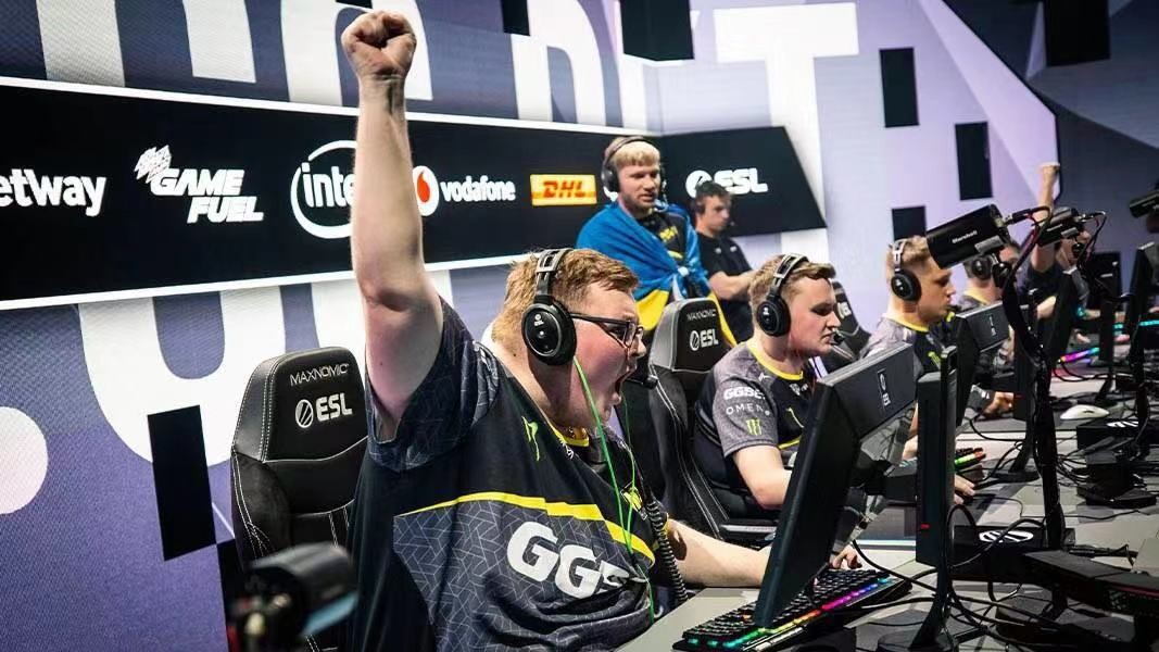 坦言与詹姆 坦言与詹姆