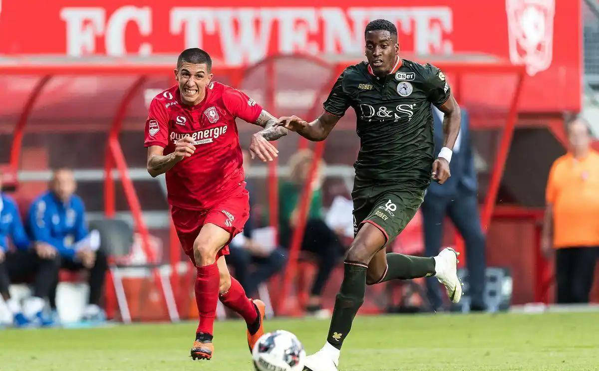 两人都标志 两人都标志