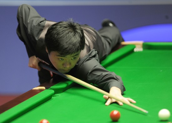 手的较量中 手的较量中