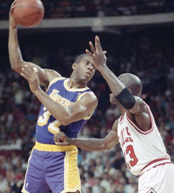 高位逼抢不 高位逼抢不